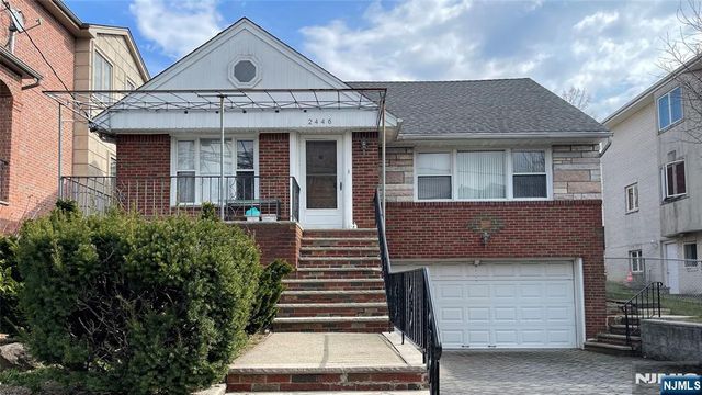 2446 3rd Street, Fort Lee, NJ 07024