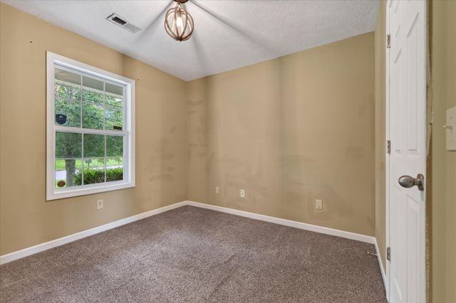 221 Grant Ave, Oak Grove, KY 42262