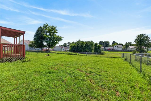 221 Grant Ave, Oak Grove, KY 42262