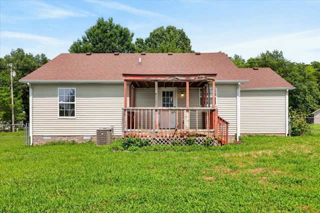 221 Grant Ave, Oak Grove, KY 42262