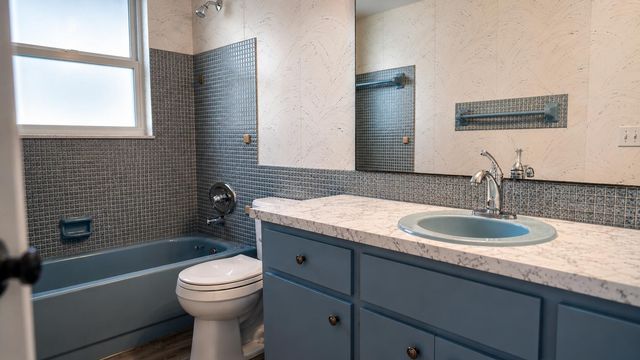 4880 NW 22nd Street 309, Lauderhill, FL 33313