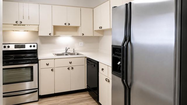 4880 NW 22nd Street 309, Lauderhill, FL 33313