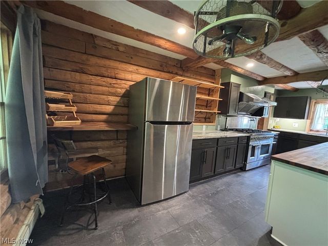 18821 Munn Road, Auburn, OH 44023