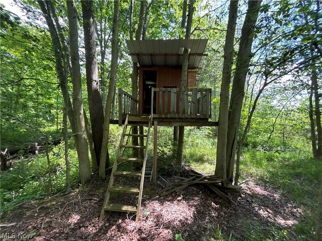 18821 Munn Road, Auburn, OH 44023