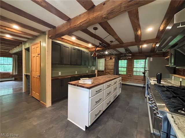 18821 Munn Road, Auburn, OH 44023