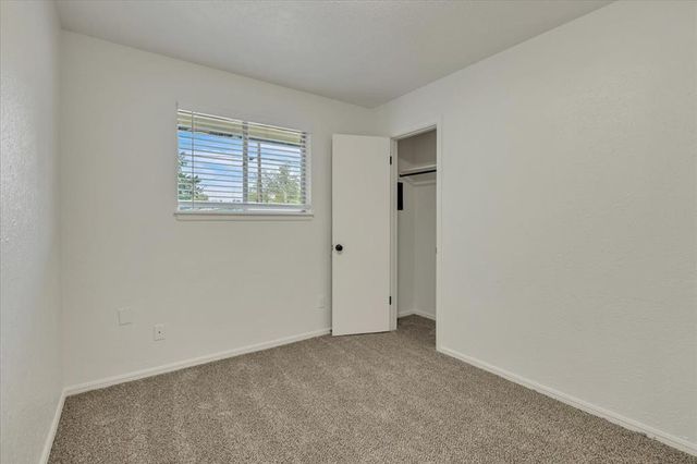 947 SW 4th Place, Moore, OK 73160