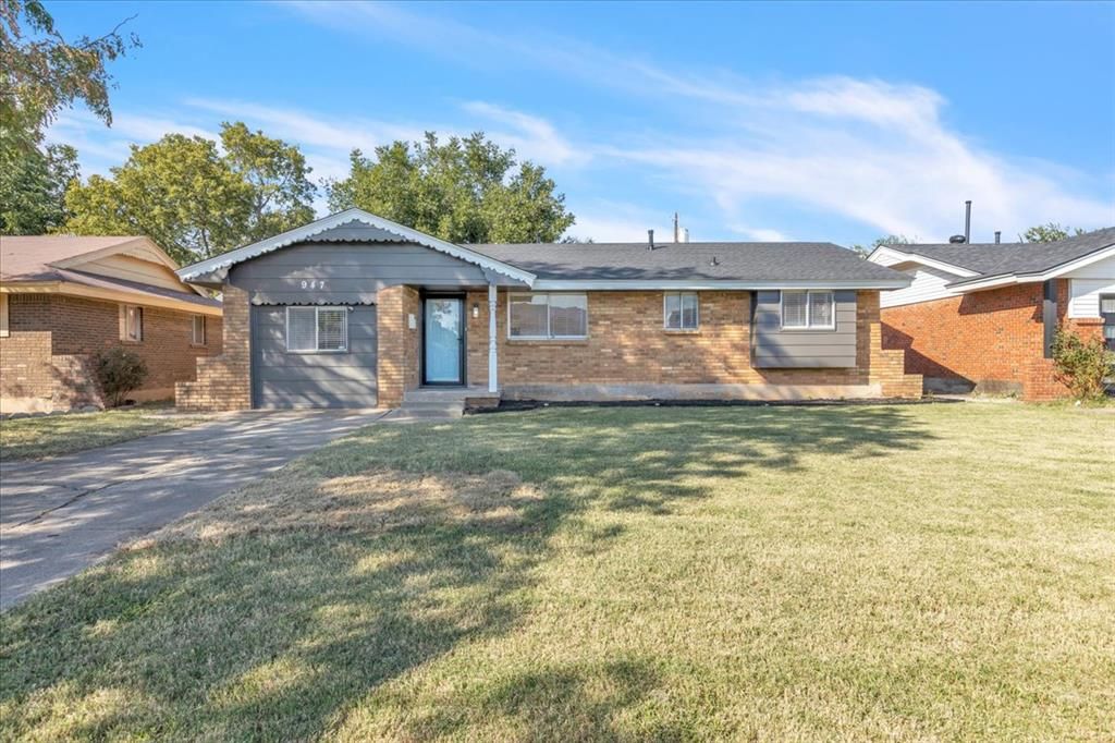947 SW 4th Place, Moore, OK 73160