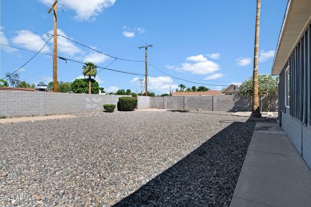 1802 E MEADOWBROOK Avenue, Phoenix, AZ 85016