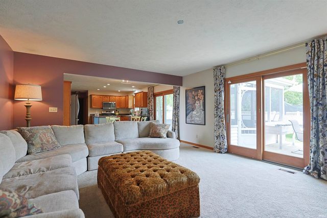 14223 Worthington Drive, Granger, IN 46530