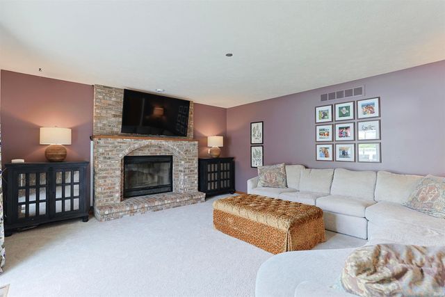 14223 Worthington Drive, Granger, IN 46530