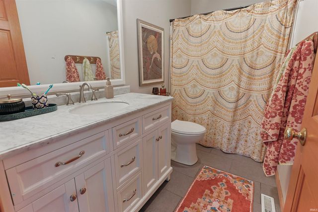 14223 Worthington Drive, Granger, IN 46530