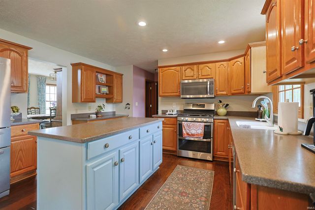 14223 Worthington Drive, Granger, IN 46530