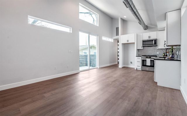1130 Spur Street B, Austin, TX 78721