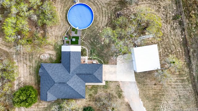 195 Cheyenne, Kingsbury, TX 78638