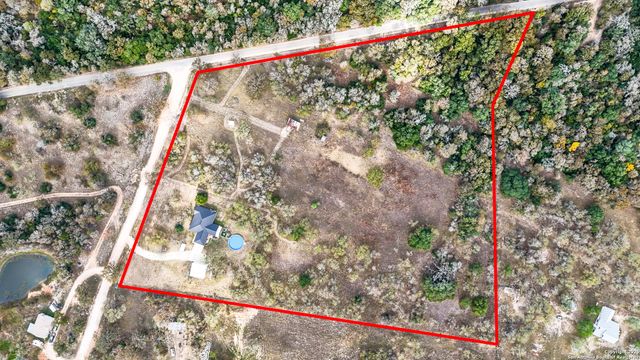 195 Cheyenne, Kingsbury, TX 78638