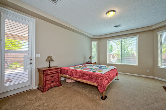 4754 Viento Del Norte, Santa Fe, NM 87507