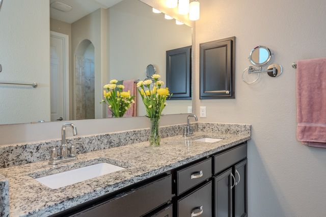 4754 Viento Del Norte, Santa Fe, NM 87507