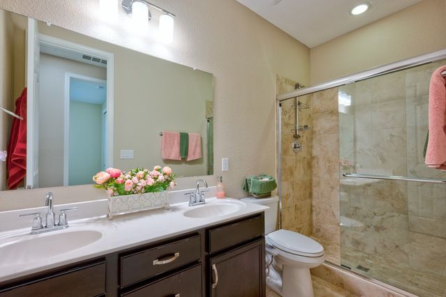 4754 Viento Del Norte, Santa Fe, NM 87507