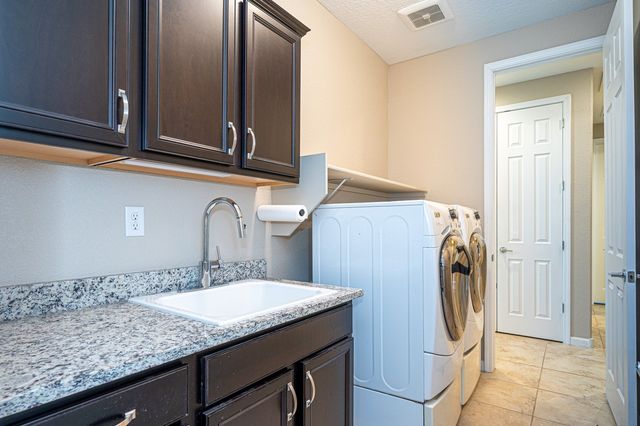 4754 Viento Del Norte, Santa Fe, NM 87507