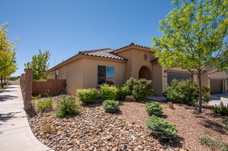 4754 Viento Del Norte, Santa Fe, NM 87507
