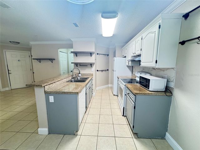 615 DORY LANE 303, Altamonte Springs, FL 32714
