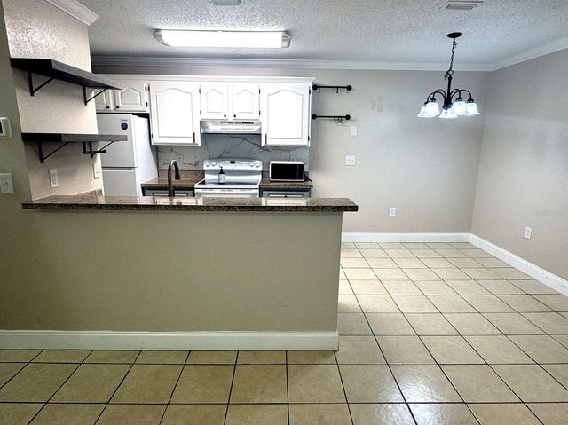 615 DORY LANE 303, Altamonte Springs, FL 32714