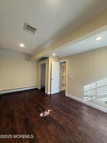 9 Main Street, Manasquan, NJ 08736