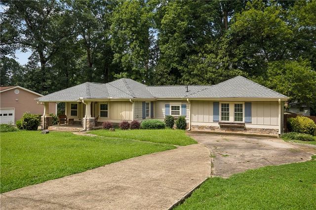 784 Tanner Drive, Scottdale, GA 30079