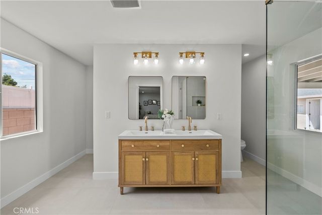 15013 San Jose, San Fernando, CA 91345