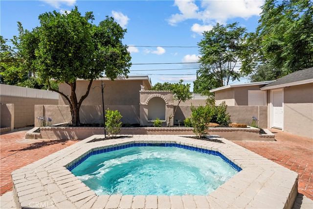 15013 San Jose, San Fernando, CA 91345