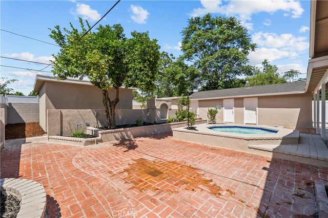 15013 San Jose, San Fernando, CA 91345
