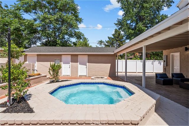15013 San Jose, San Fernando, CA 91345