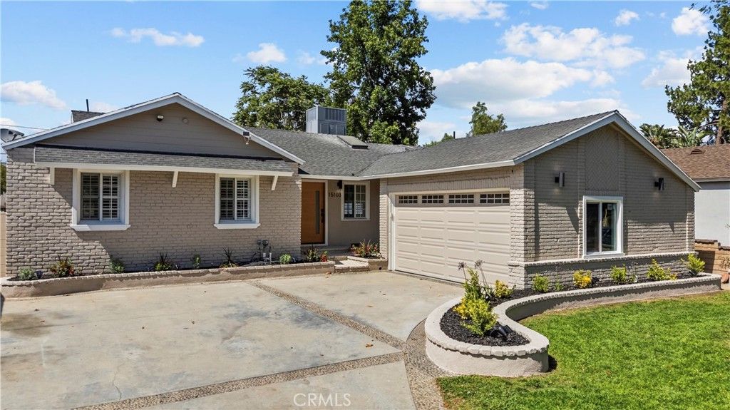 15013 San Jose, San Fernando, CA 91345