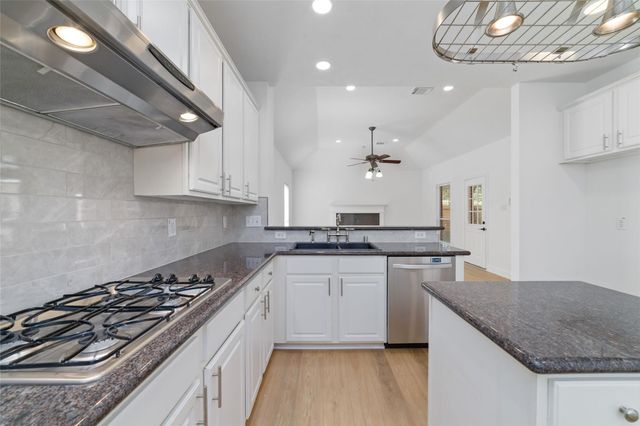 11407 E Lakewood Forest North Court, Tomball, TX 77377
