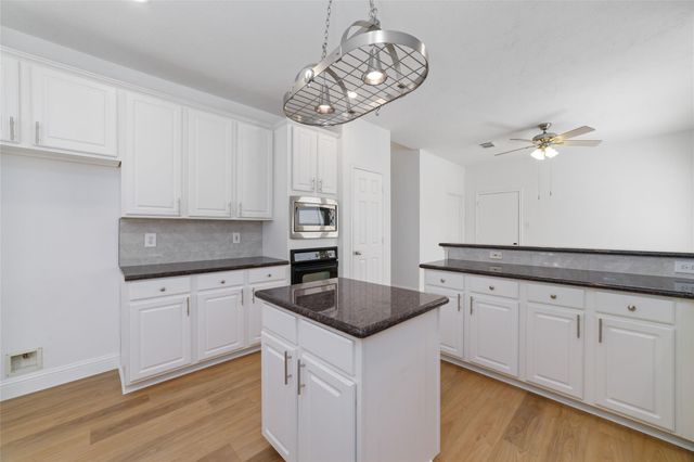 11407 E Lakewood Forest North Court, Tomball, TX 77377