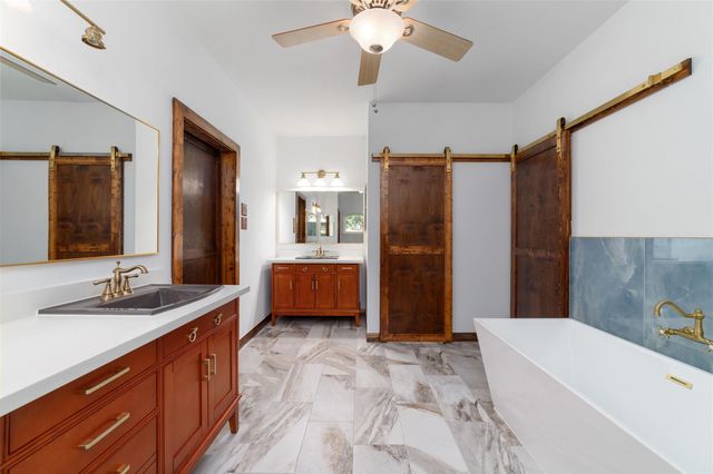 11407 E Lakewood Forest North Court, Tomball, TX 77377