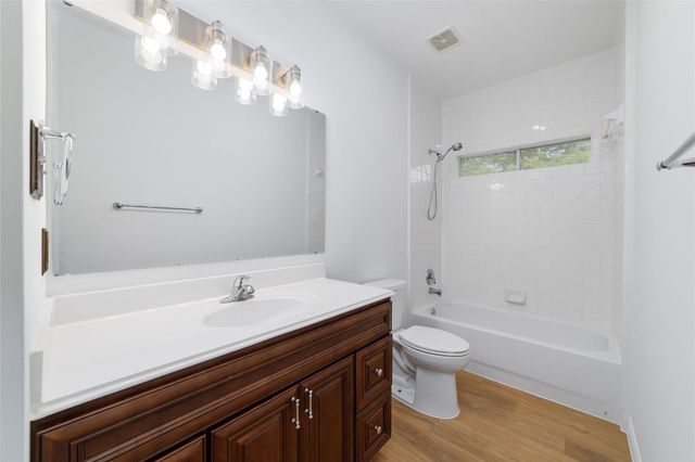 11407 E Lakewood Forest North Court, Tomball, TX 77377
