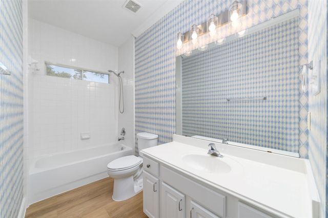 11407 E Lakewood Forest North Court, Tomball, TX 77377