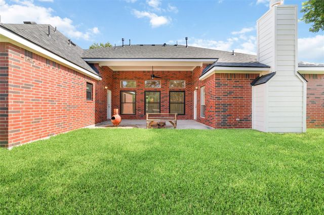 11407 E Lakewood Forest North Court, Tomball, TX 77377