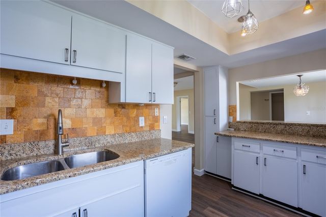 2497 HERON TERRACE 203C, Clearwater, FL 33762