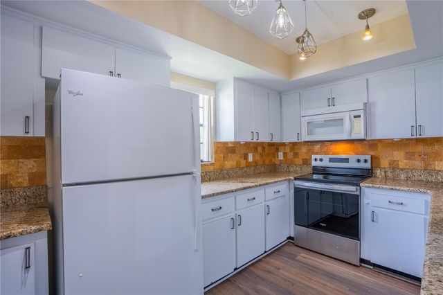2497 HERON TERRACE 203C, Clearwater, FL 33762