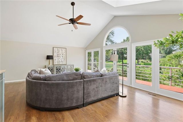 8406 Ensley Lane, Leawood, KS 66206