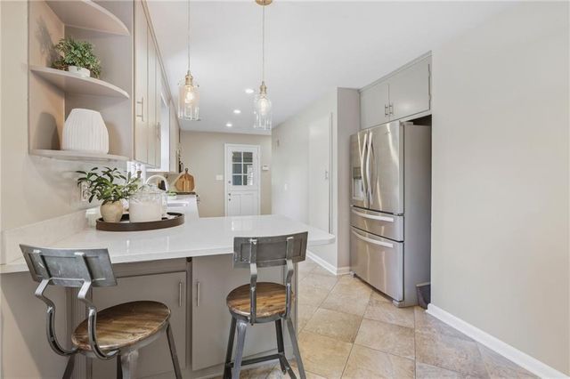 8406 Ensley Lane, Leawood, KS 66206