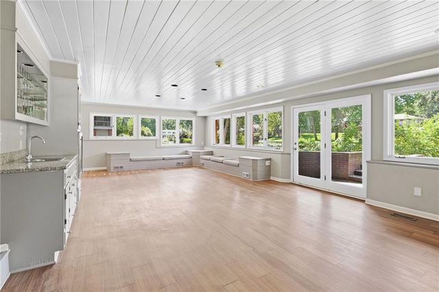 8406 Ensley Lane, Leawood, KS 66206