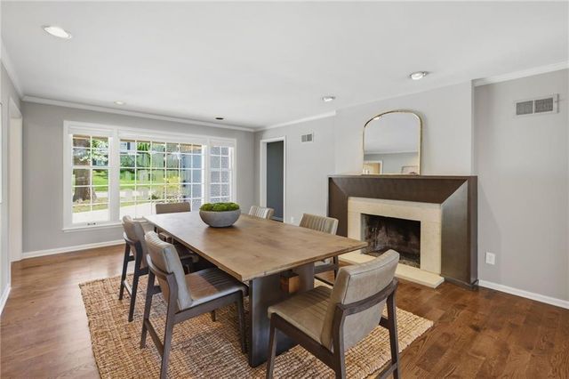 8406 Ensley Lane, Leawood, KS 66206
