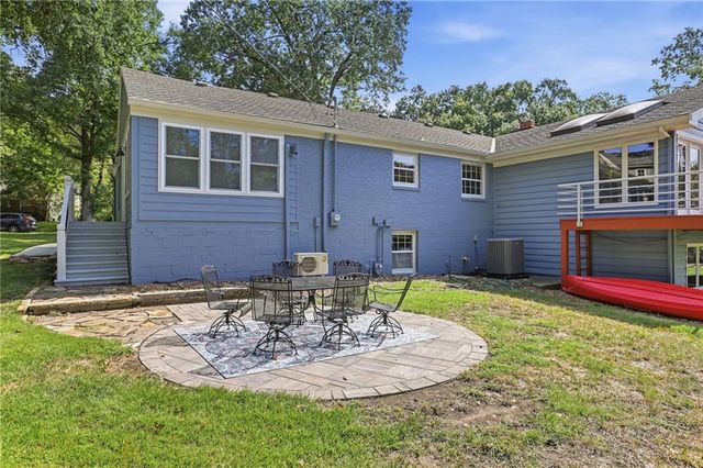 8406 Ensley Lane, Leawood, KS 66206
