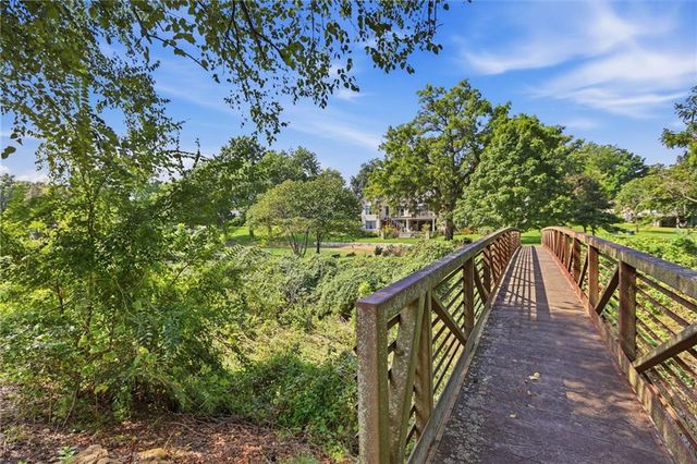 8406 Ensley Lane, Leawood, KS 66206