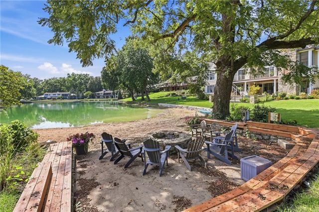 8406 Ensley Lane, Leawood, KS 66206