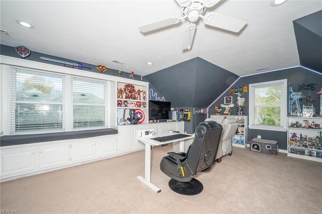 404 Las Gaviotas BLVD, Chesapeake, VA 23322