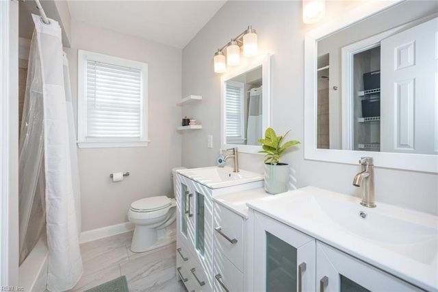 404 Las Gaviotas BLVD, Chesapeake, VA 23322